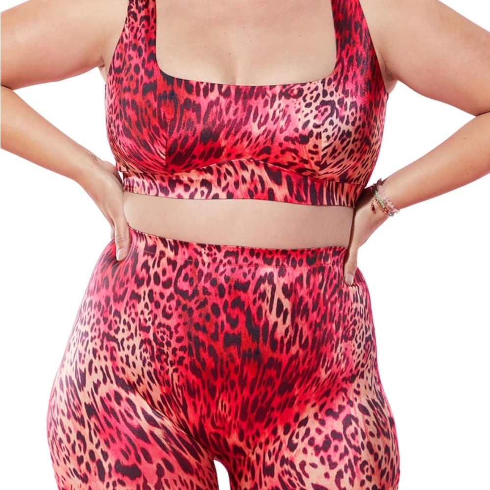 Yitty by Fabletics two-piece activewear set gym set hot pink leopard